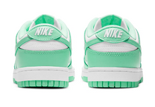 Cargar imagen en el visor de la galería, DUNK "GREEN GLOW"