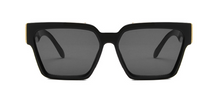 Cargar imagen en el visor de la galería, GAFAS DE SOL -  GOLD "BLACK" LV