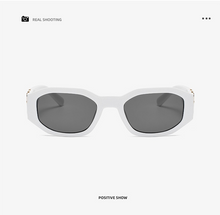 Cargar imagen en el visor de la galería, GAFAS DE SOL - GOLD "WHITE"