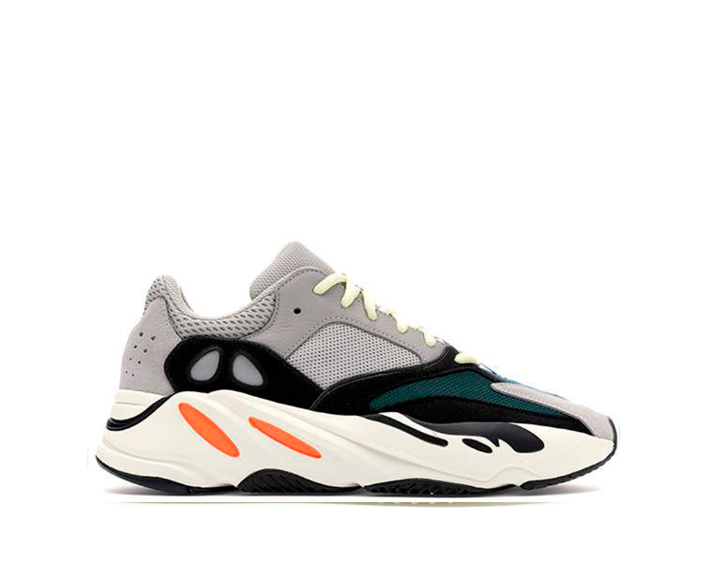 YEEZY BOOST 700 